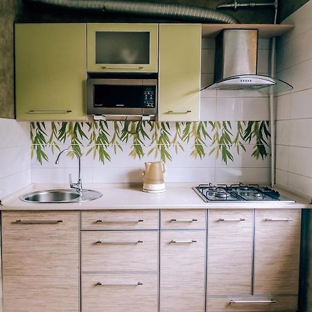 2 К Квартира Рядом Стадион Металлист М. Спортивная. Kharkov Luaran gambar