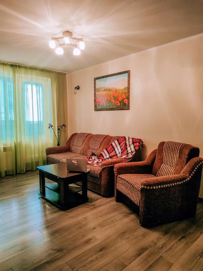 2 К Квартира Рядом Стадион Металлист М. Спортивная. Kharkov Luaran gambar